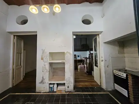 Depto Tipo Casa en Venta 80 años