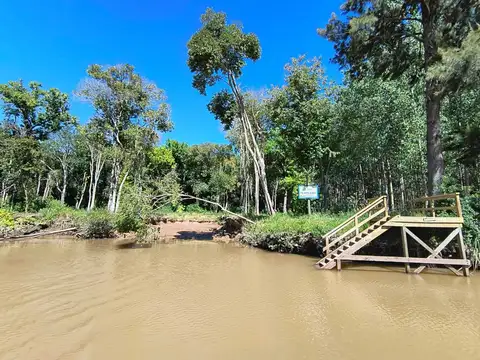 Rio o Arroyo Paicarabi 12 HA 180 mts de frente