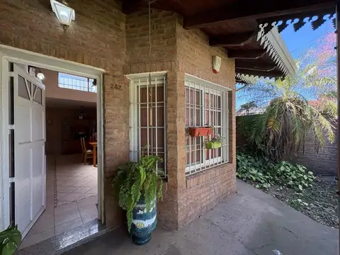 Las Piedras 242