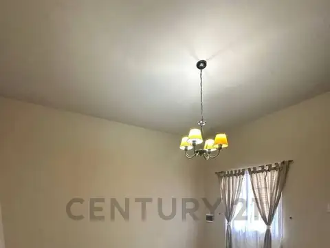 Estanislao Zeballo 4000, Piso 0