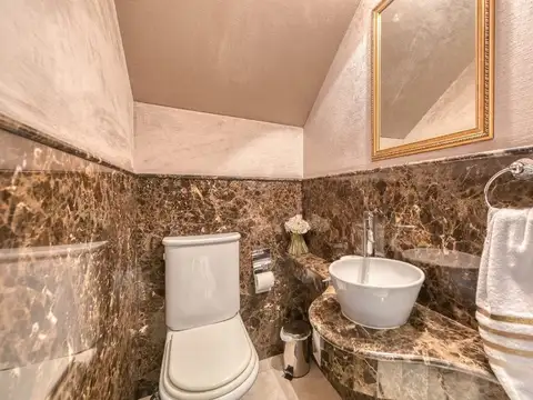 Casa en Alquiler en La Lomada De Pilar, USD 6.500
