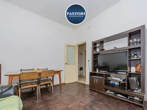 Depto Tipo Casa en Venta 50 años