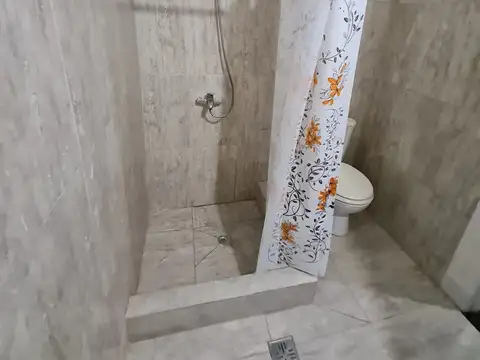 Depto Tipo Casa en Venta en Monserrat, $ 126.000