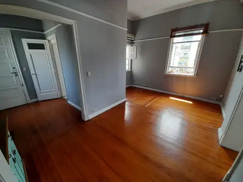 Departamento en Alquiler en Monserrat, $ 820.000