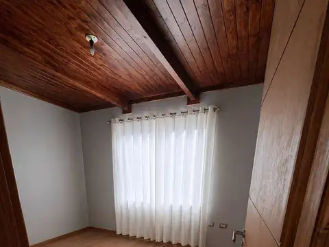 CASA 3 DORMITORIOS BELLA VISTA OESTE