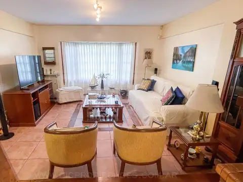 Casa 7 ambientes con 3 baños