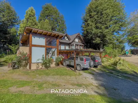 VENTA Casa de 204m2 con VISTA PLENA AL LAGO en Villa Correntoso, Villa La Angostura