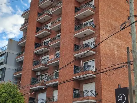 Departamento en venta en Castelar Norte con parrilla