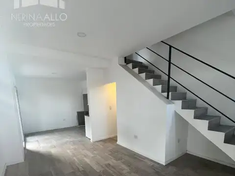 Depto Tipo Casa 3 ambientes con 1 baño