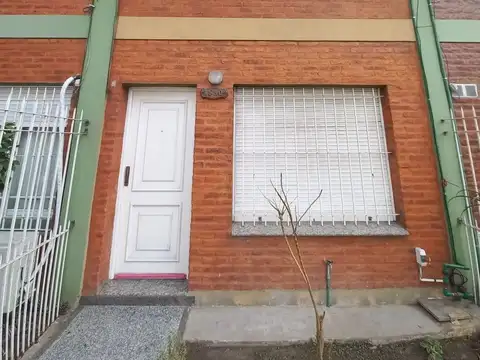 Casa 3 ambientes muy buena ubicación!