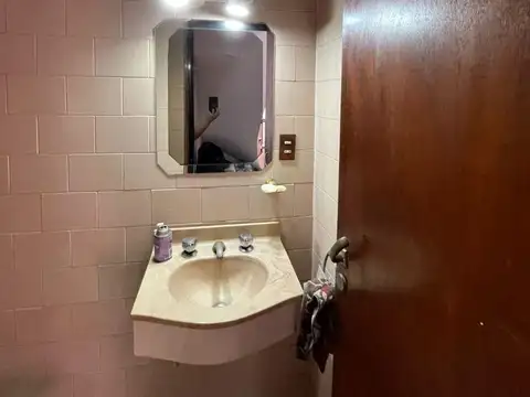 Departamento 5 ambientes con 3 baños