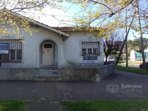VENTA CASA de 3 ambientes a reciclar en SAN ISIDRO