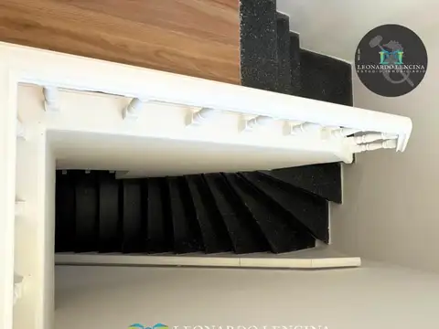 Depto Tipo Casa en Venta con 1 cocheras