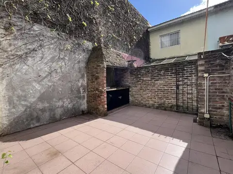 Depto Tipo Casa 3 ambientes con 1 baño