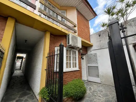 VENTA DE PH  DE 3 AMBIENTES EN  HELGUERA 700 GERLI, AVELLANEDA, APTO CREDITO