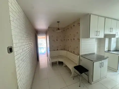 Departamento 4 ambientes con 2 baños