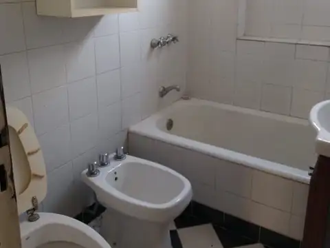 Departamento 4 ambientes con 1 baño