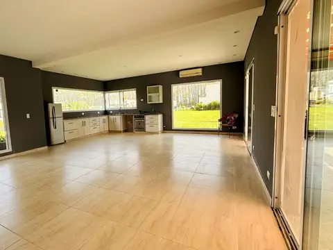 Casa en Venta en Canning, USD 175.000