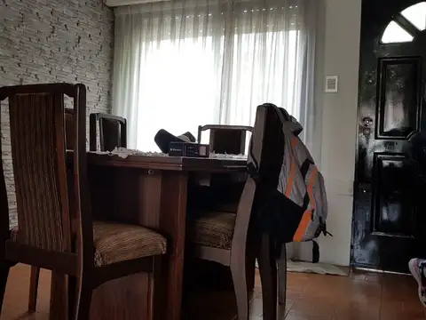 Casa en Venta en Burzaco, USD 230.000