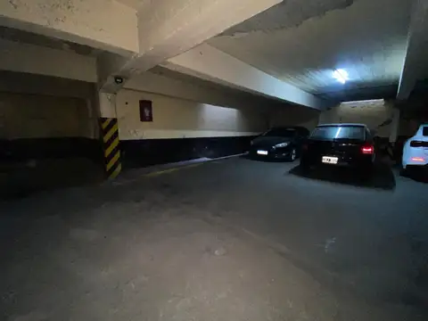 Cochera Doble en Laprida al 300