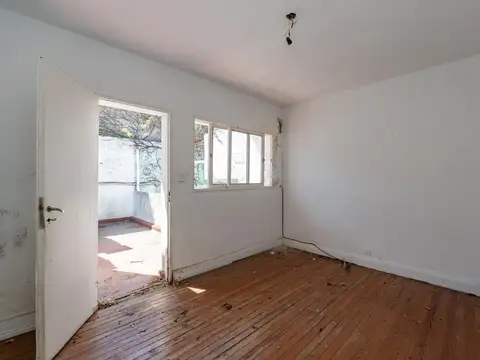 Casa en Alquiler con 1 cochera