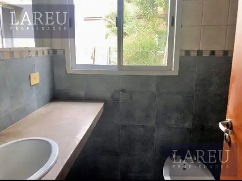 Casa en Venta - en el Barrio El Lucero