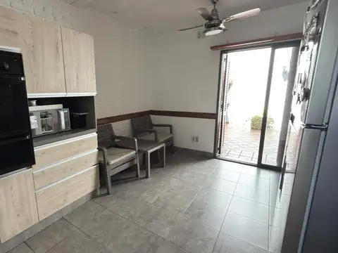 Casa en Venta en Flores, USD 275.000