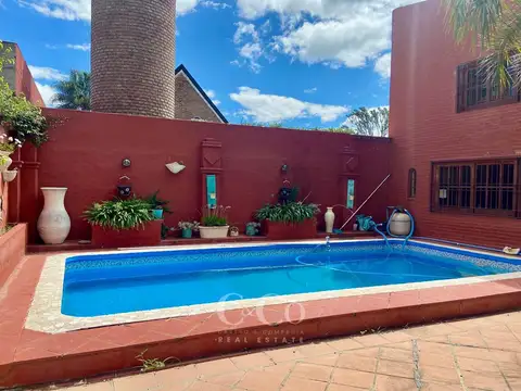 Casa 6 ambientes con 2 baños