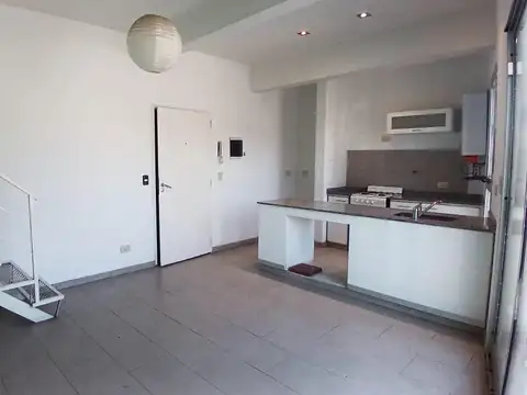 Depto Tipo Casa en Alquiler en Villa Urquiza, $ 800.000