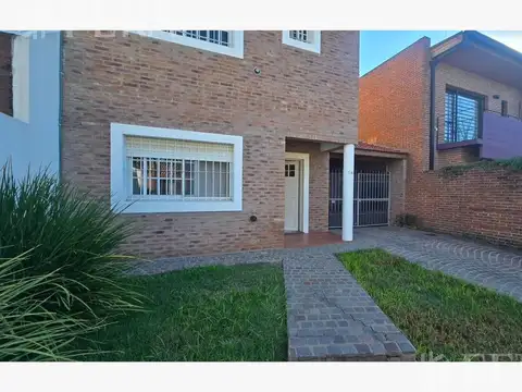 Casa en Venta en Temperley, USD 167.000