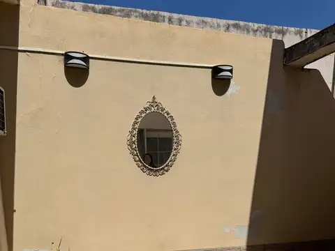Casa en Centro La Banda: 4 Dorm, Patio y Garaje