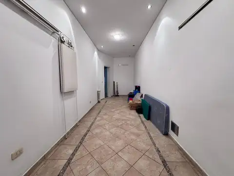 VENTA CASA 4 AMB C/PATIO Y PARRILLA QUILMES CENTRO