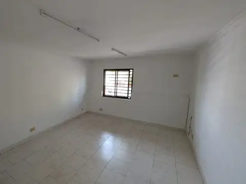 Local en Alquiler en Posadas, $ 300.000