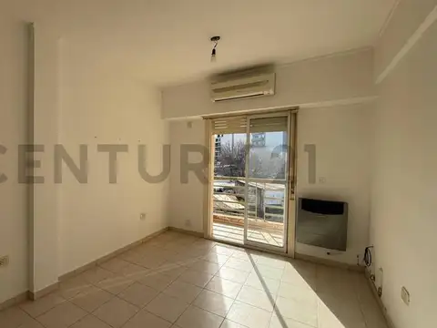 Diagonal 73 entre 46 y 47 2100
