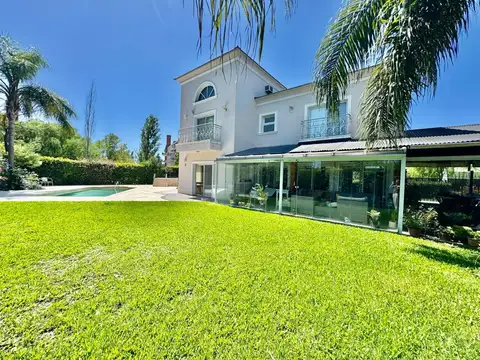 Casa en Venta y Alquiler en Santa Barbara