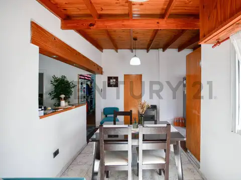 Casa en Venta con 1 cochera