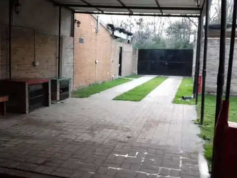 Casa en Venta, Pueyrredón N°1072, Marcos Paz, Cod.2231