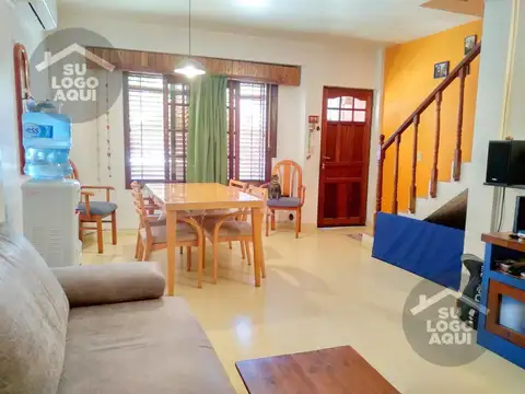 CASA TIPO DUPLEX EN VILLA BALLESTER