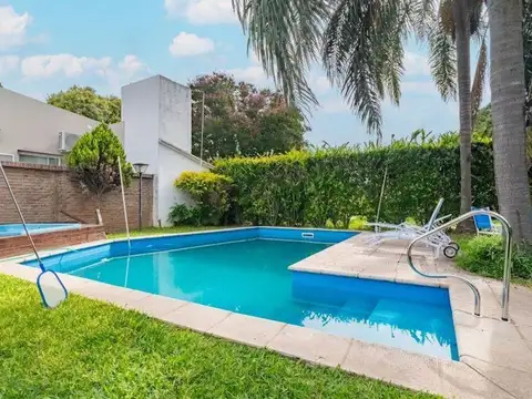 Casa 4 ambientes con 3 baños