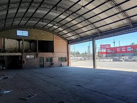 Estratégico depósito con oficinas en la mejor zona industrial de José C Paz