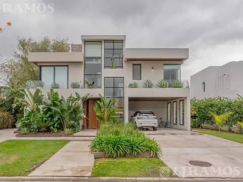 Casa en Alquiler de 4 dormitorios