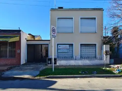 Venta Ph 3 ambientes al frente en Moron