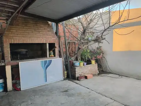 Casa en Venta en Carlos Spegazzini, USD 60.000
