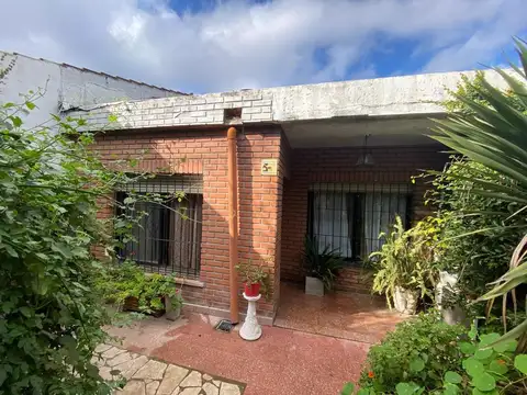 Casa de 4 ambientes EN VENTA en PRESIDENTE DERQUI