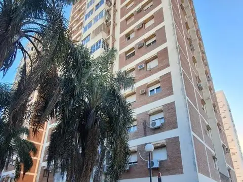 Arturo Frondizi 954 , Piso 14