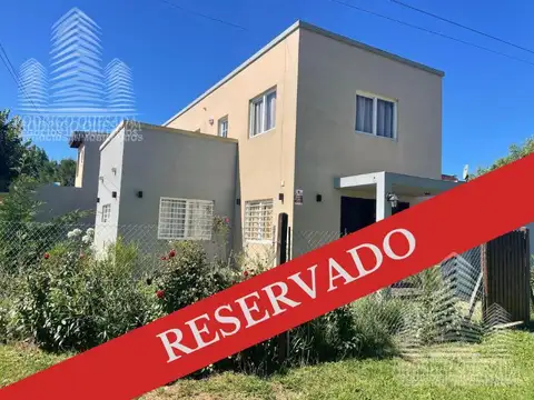 Casa en venta de 3 dormitorios c/ cochera en San Bernardo