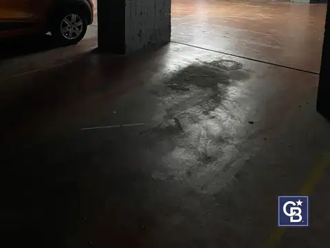 Venta de Cochera cubierta en Balvanera