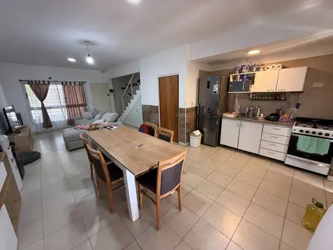 Depto Tipo Casa en Venta en Ciudad Evita, USD 105.000