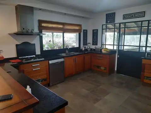 Casa en Venta en Funes Hills Cadaques, USD 497.000