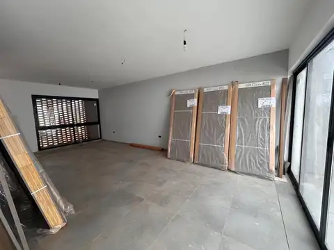 Casa 4 ambientes con 3 baños